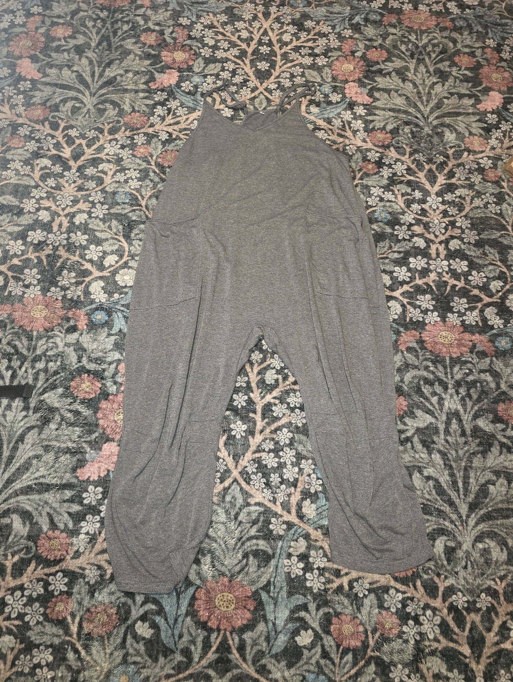 Vuori Women's Harem Jumpsuit Size M Gray Lounge Yoga Casual